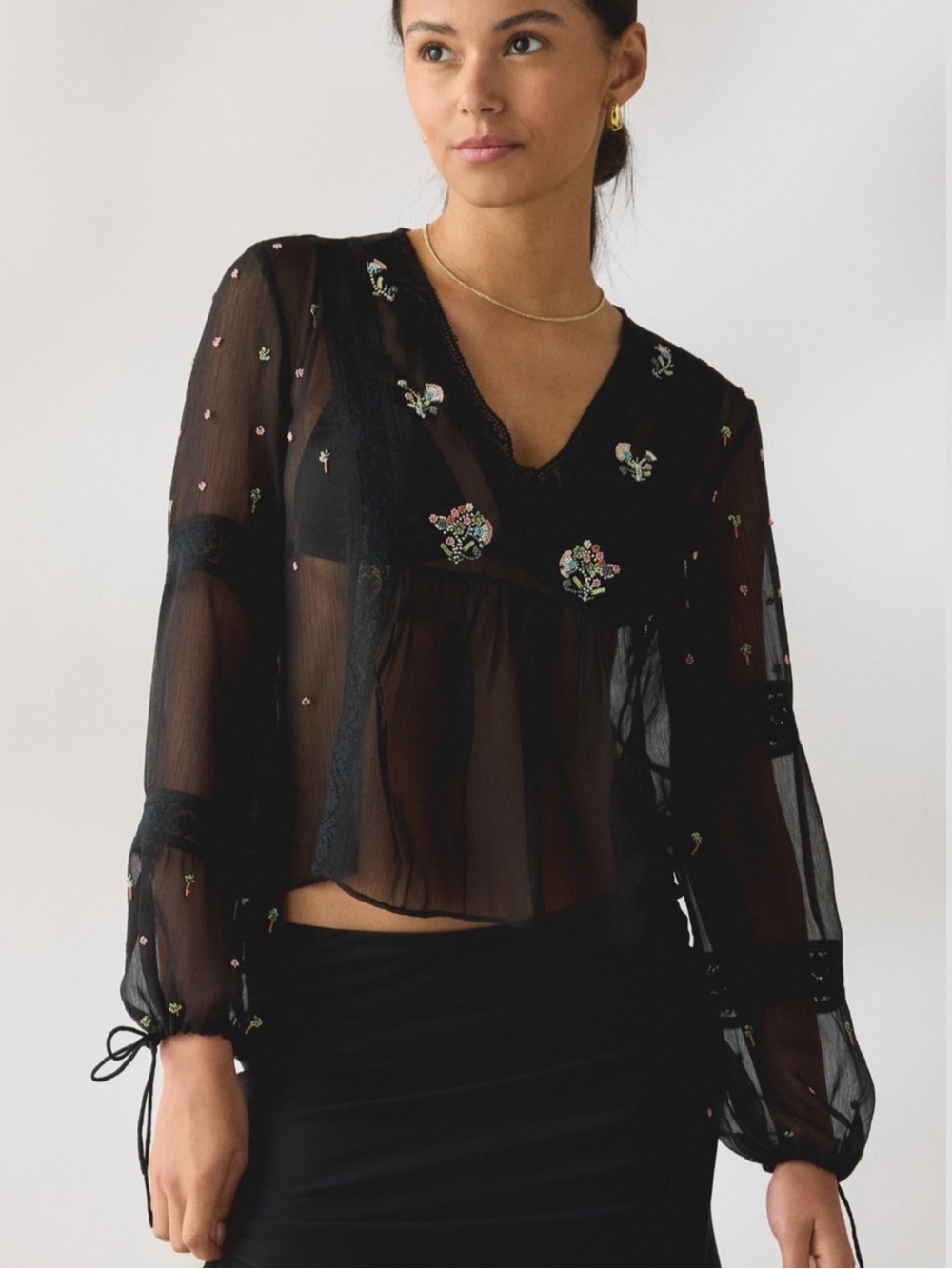 Kimchi Blue Lara Sheer Floral Embroidered Beaded Chiffon Blouse Medium Boho